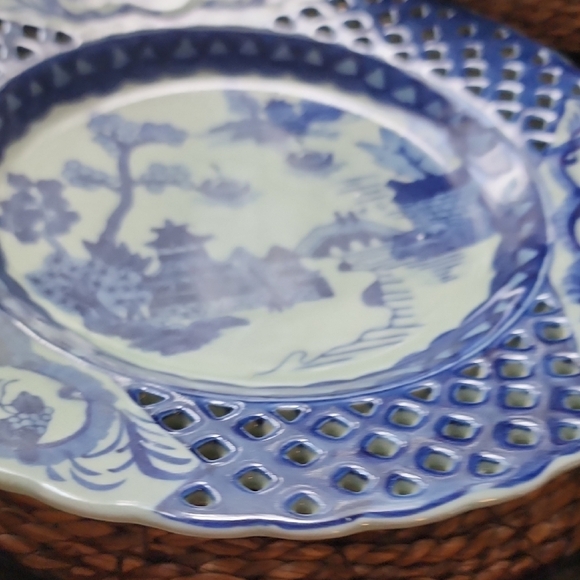Vintage Porcelain Asian Countryside Blue and White Reticulated Decorative Plate - Picture 5 of 11